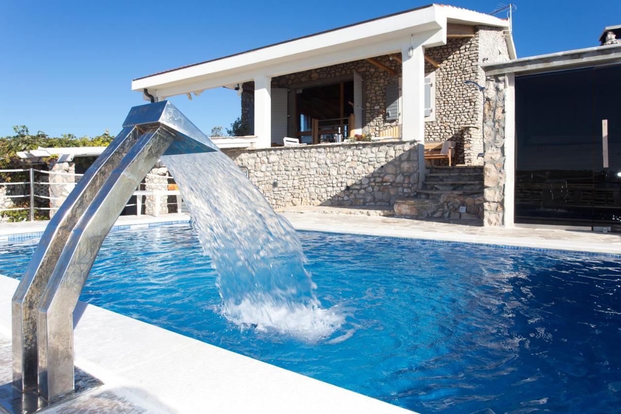 Villa, Stone House With Swimming Pool & Sauna, Beach, Sevid Exterior foto