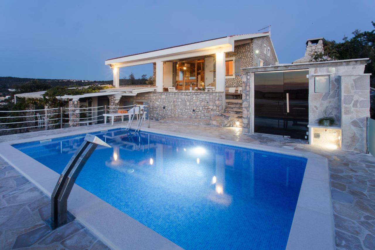 Villa, Stone House With Swimming Pool & Sauna, Beach, Sevid Exterior foto