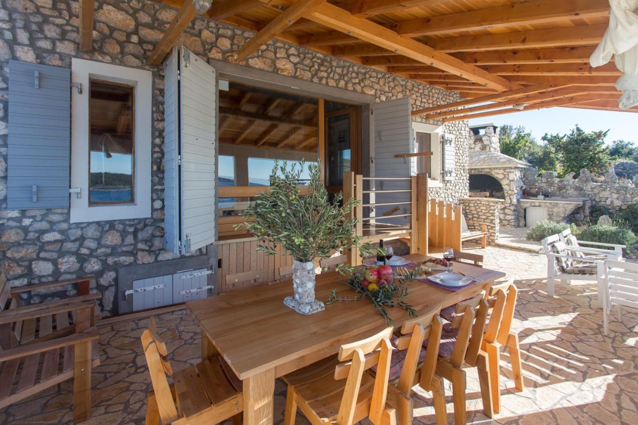 Villa, Stone House With Swimming Pool & Sauna, Beach, Sevid Exterior foto