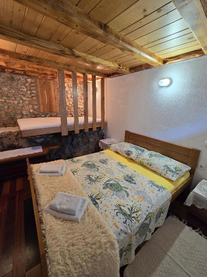 Villa, Stone House With Swimming Pool & Sauna, Beach, Sevid Exterior foto